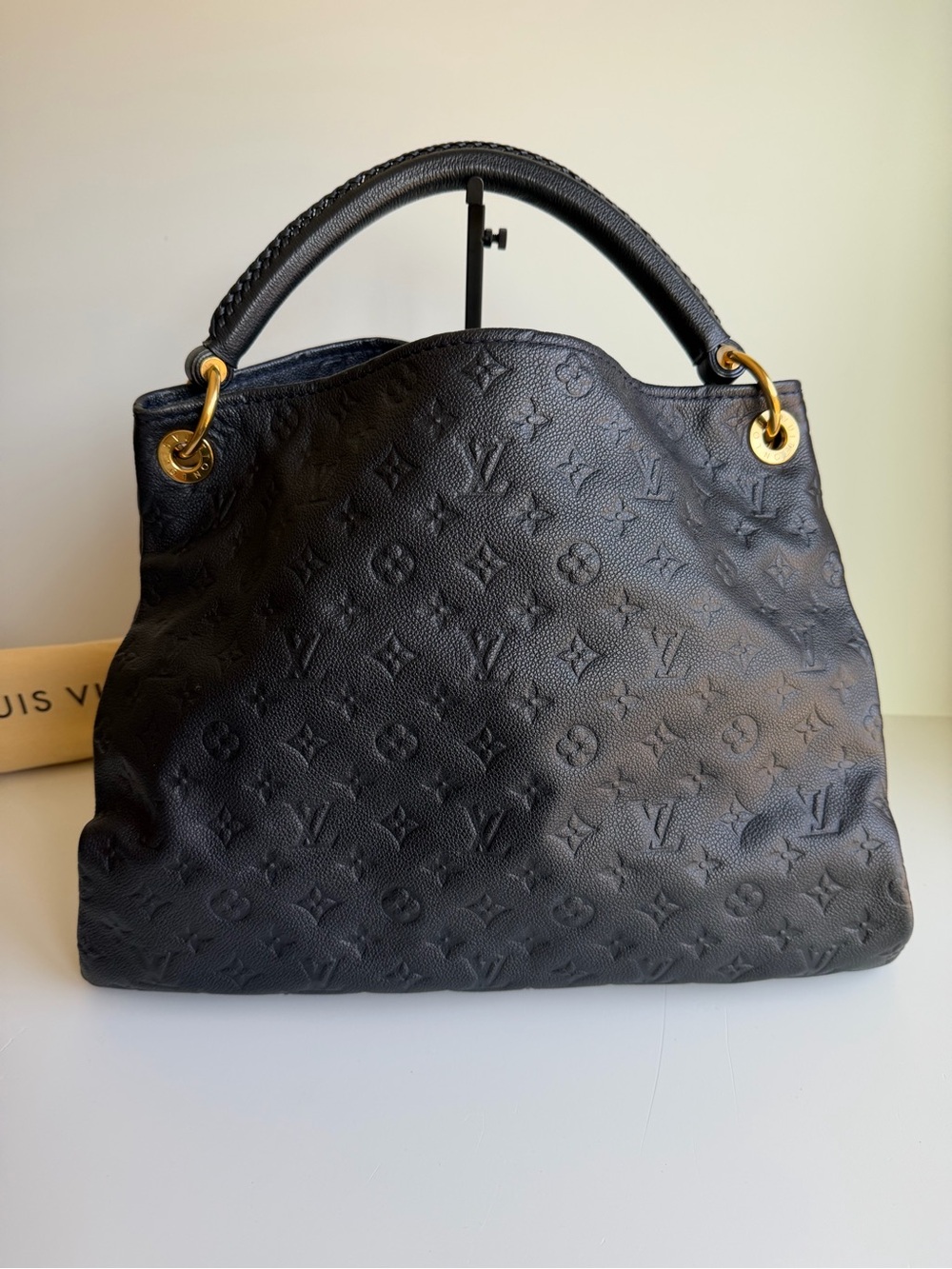 Authentic Louis Vuitton Artsy MM Infiniti Midnight Blue Empreinte Leather Bag - Picture 5 of 16